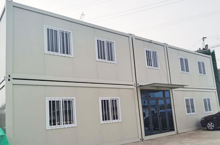 打包箱房：模块化空间解决方案